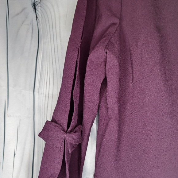 Tahari Arthur Levine 3/4 sleeve Womens 8 Dress Purple Pleated - Picture 2 of 16